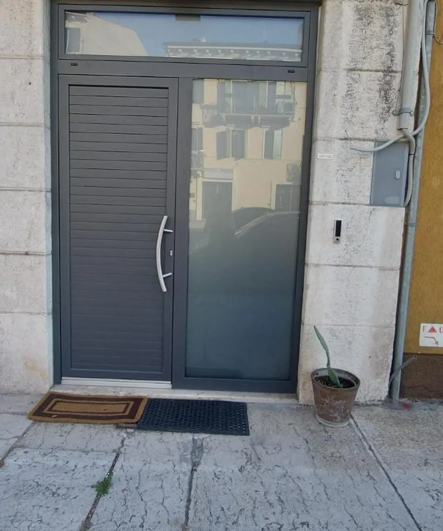 Apartament Monolocale Trainspotting Werona
